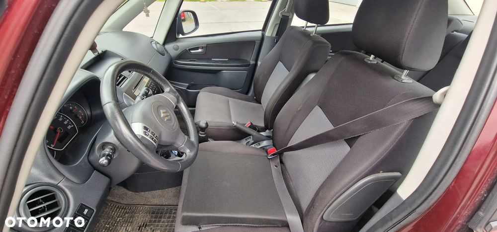 Suzuki SX4 1.6 GLX / Comfort - 9