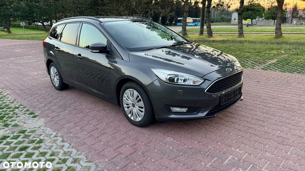 Ford Focus 1.0 EcoBoost Gold X (Trend) - 3