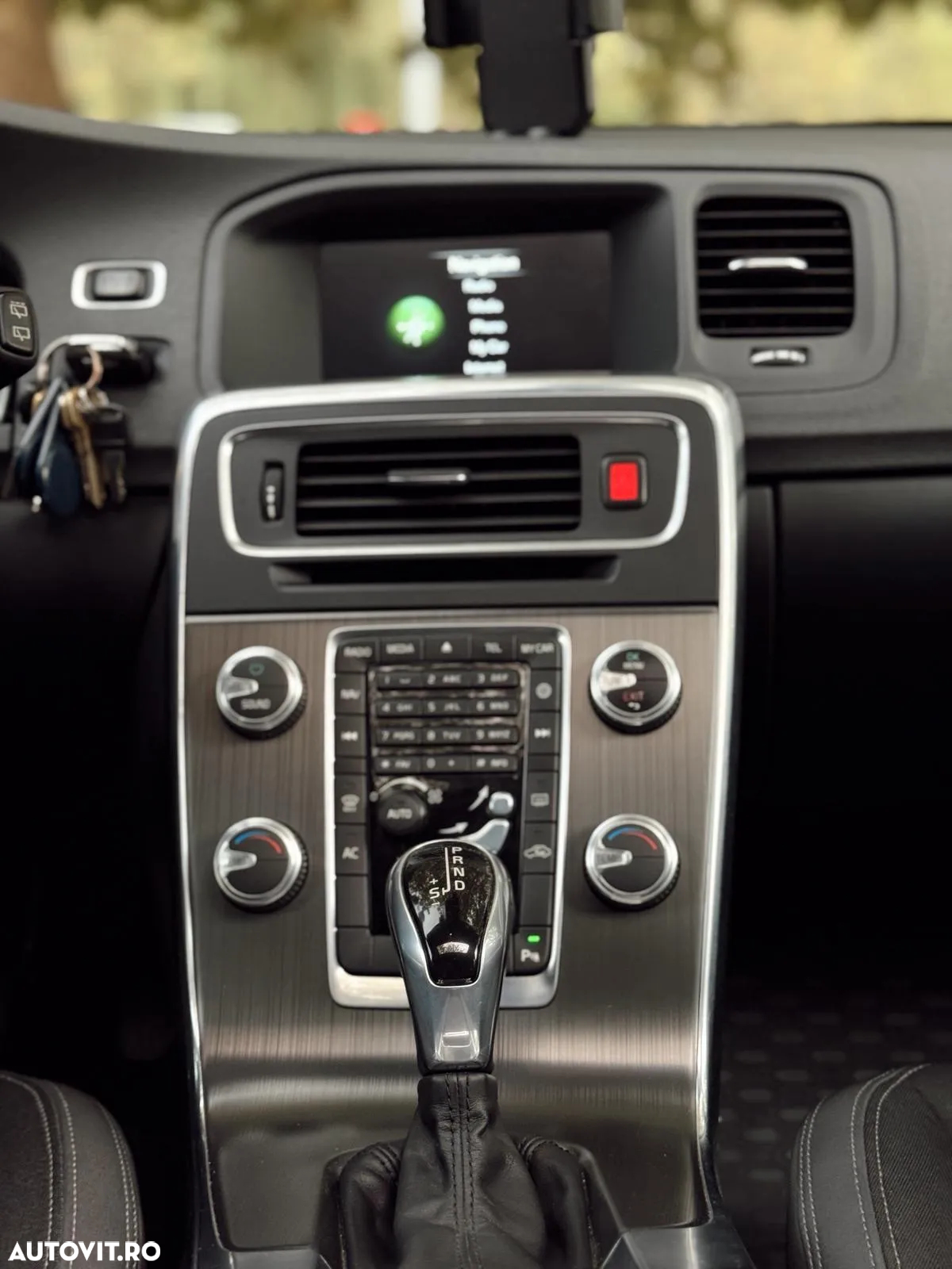 Volvo V60 D2 ECO Start-Stop Momentum - 19