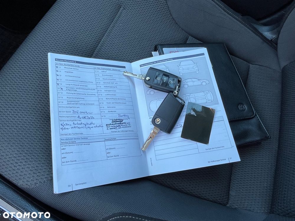 Volkswagen Golf 1.6 TDI BlueMotion Comfortline - 14