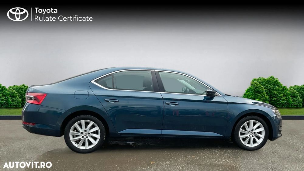 Skoda Superb 2.0 TDI DSG Ambition - 22