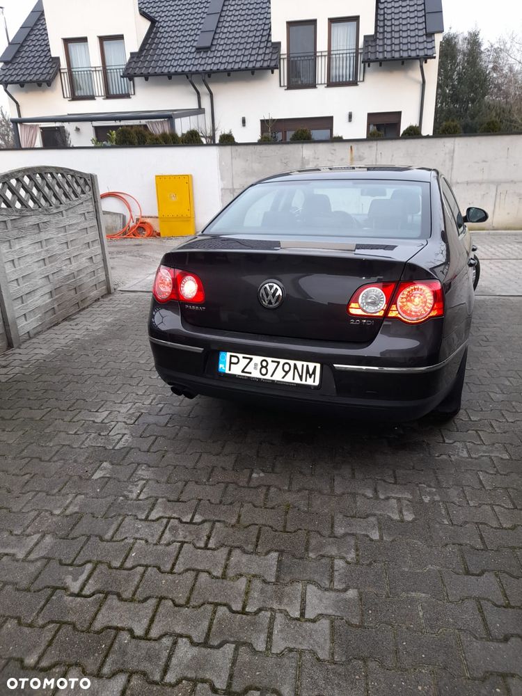 Volkswagen Passat 2.0 TDI 4Mot Highline - 6