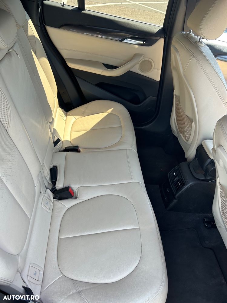 BMW X1 xDrive20i AT Advantage - 8