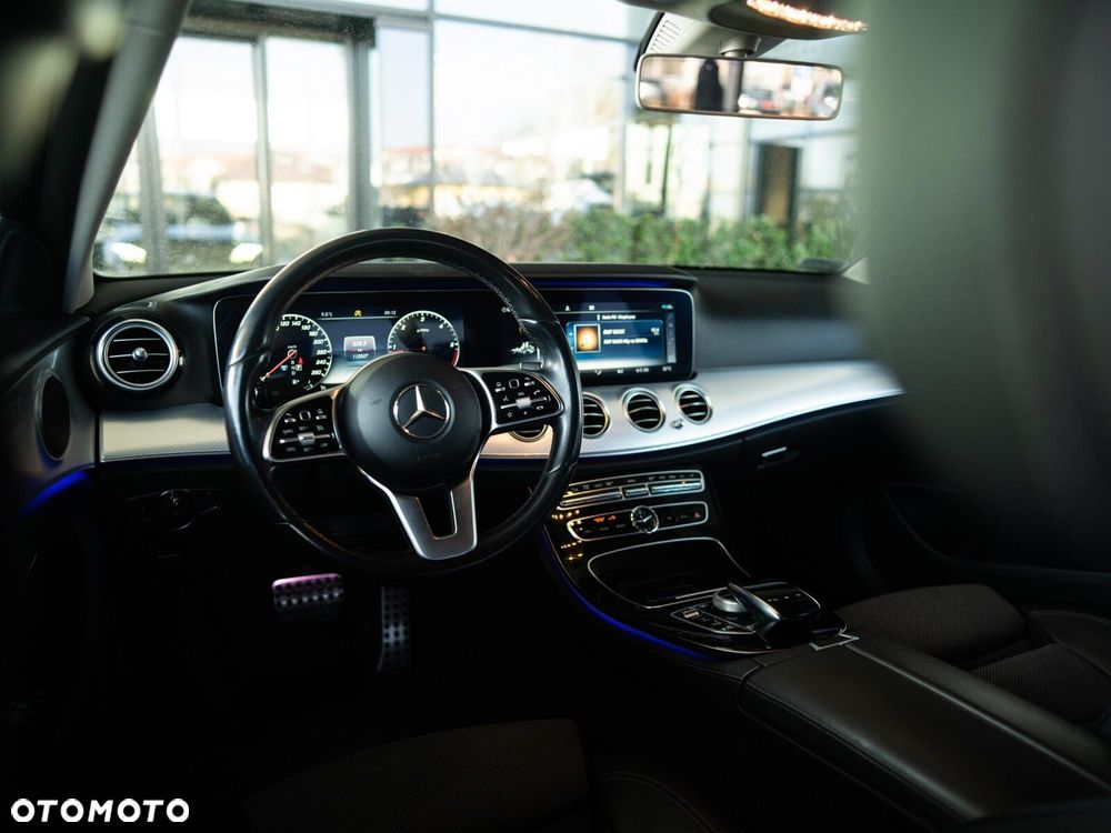 Mercedes-Benz Klasa E 200 d Business Edition 9G-TRONIC - 18