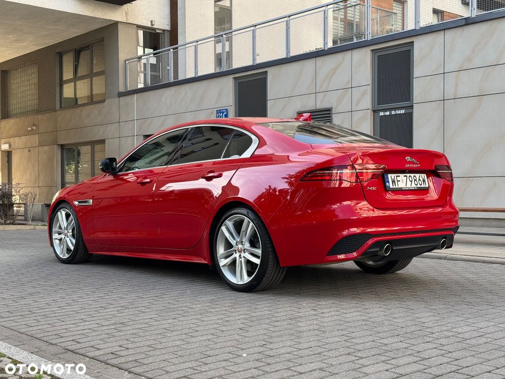 Jaguar Xe 2022 photo 5