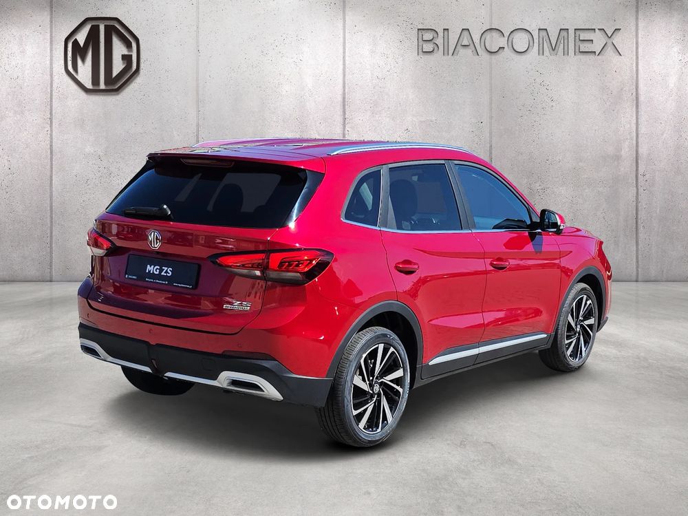 MG ZS Hybrid+ - 5