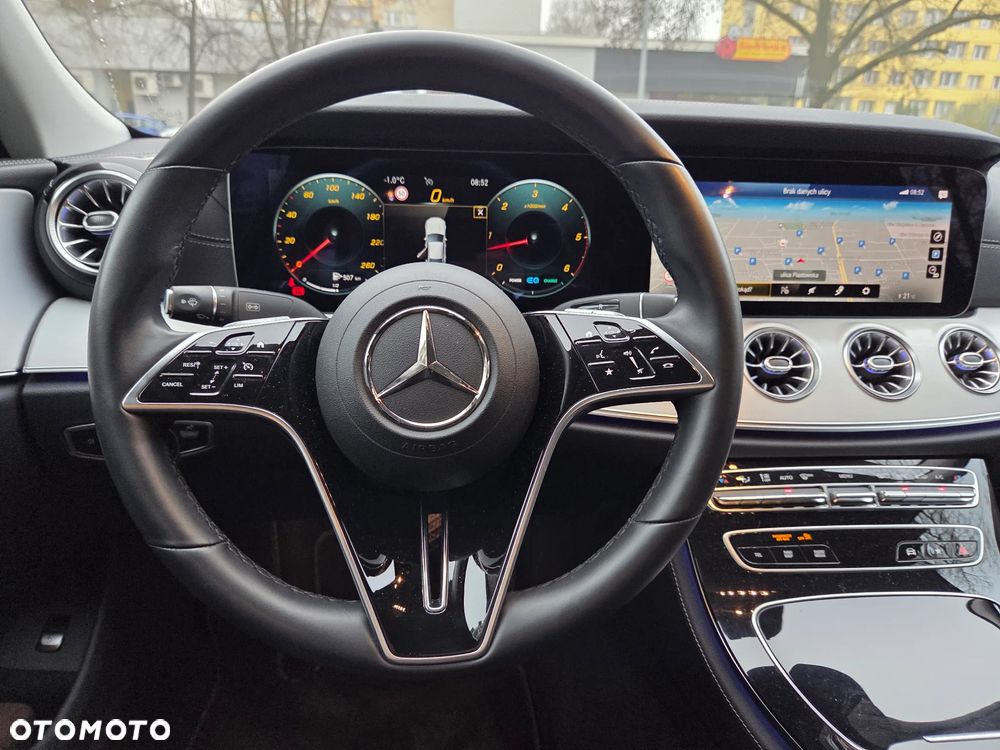 Mercedes-Benz CLS 300 d 4Matic 9G-TRONIC AMG Line - 27