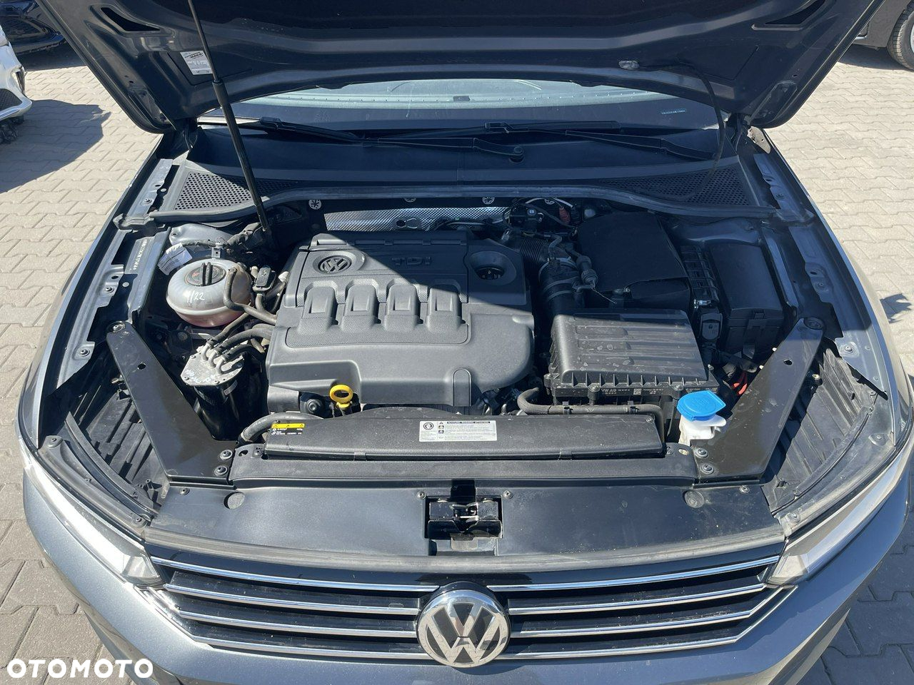 Volkswagen Passat Variant 2.0 TDI SCR BlueMotion Comfortline - 13