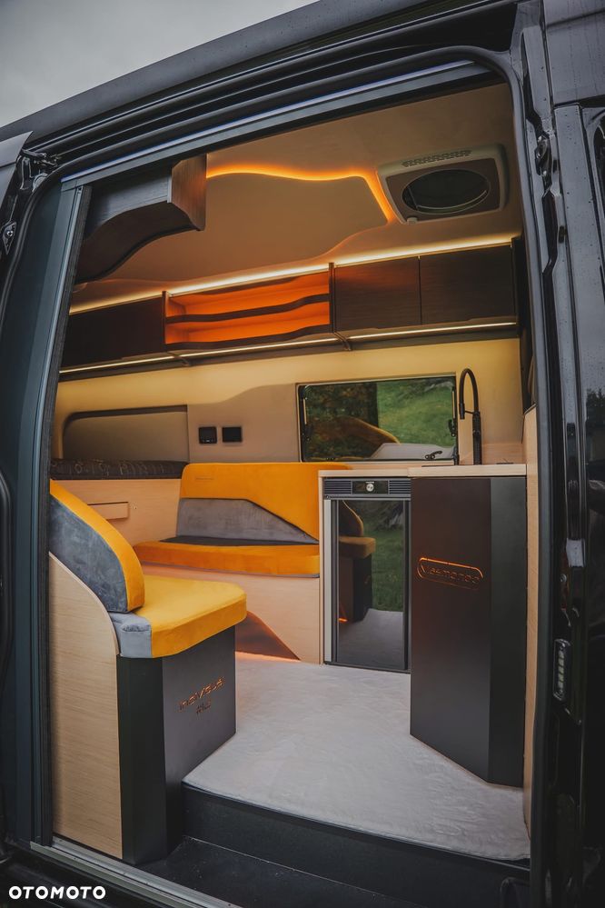 Mercedes-Benz SPRINTER - 11