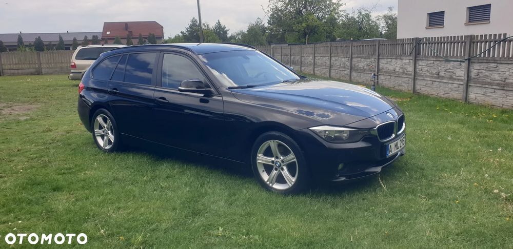 BMW Seria 3 318d Blue Performance Luxury Line - 1