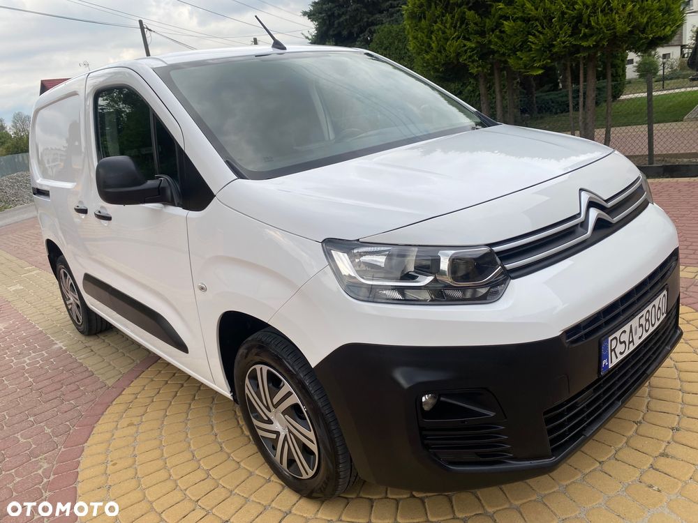 Peugeot PARTNER 1.6HDI 3-osobowy zakupiony w salonie w Rzeszowie - 31