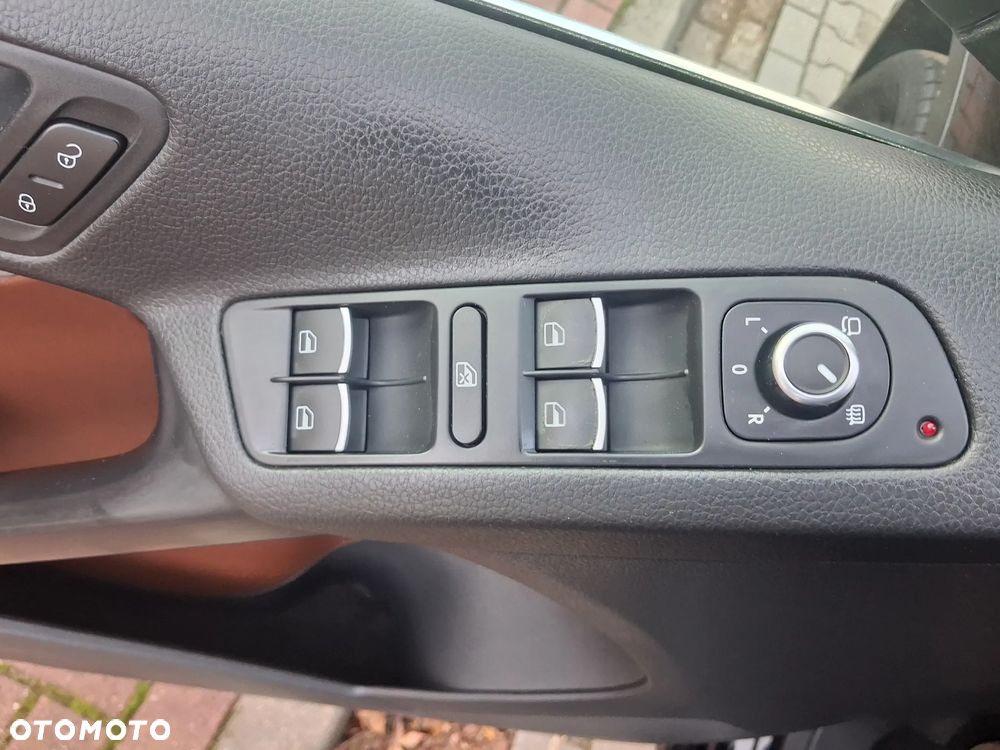 Volkswagen Tiguan 2.0 TDI Perfectline - 27