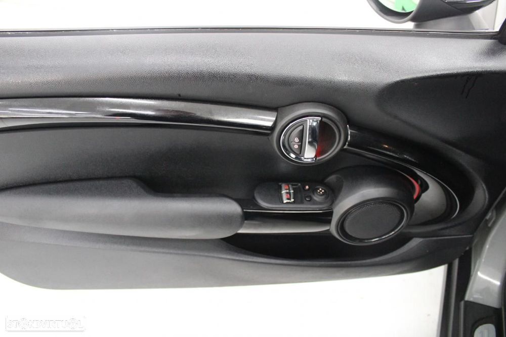 MINI 3 Portas Cooper SE Yours - 11