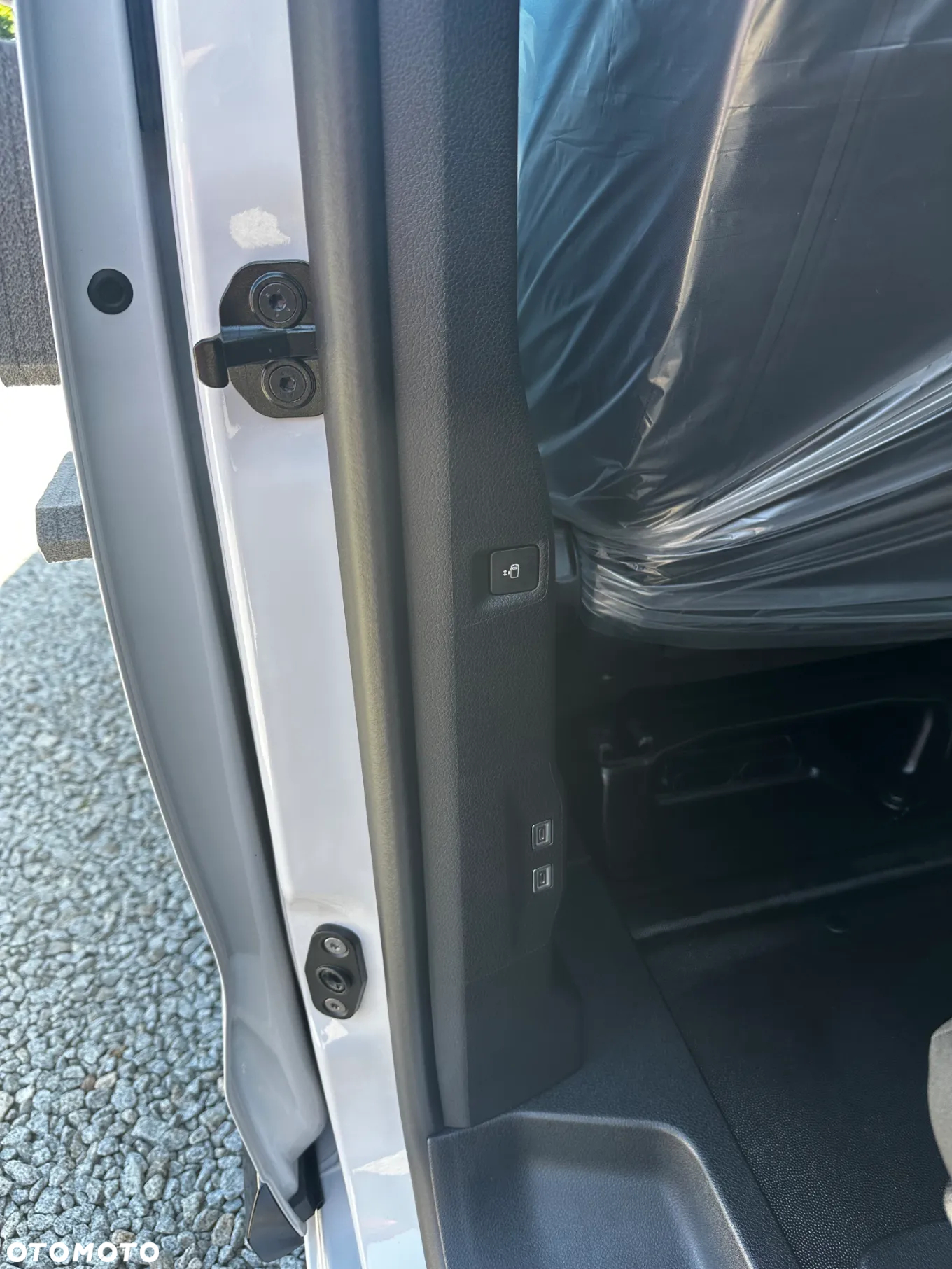 Opel Vivaro - 8