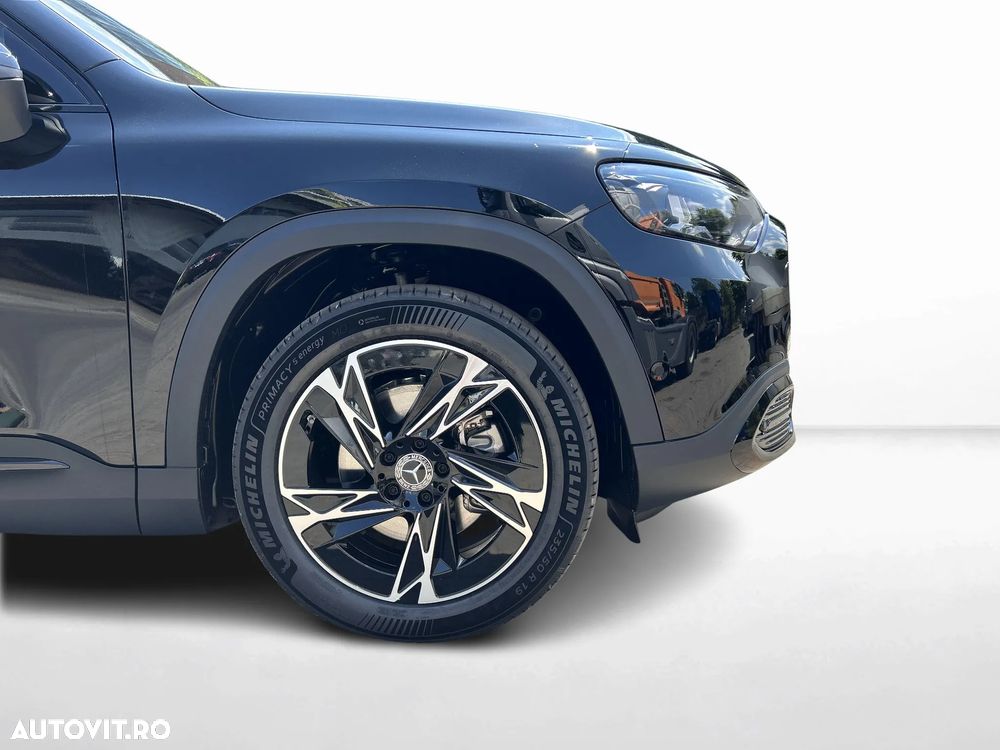 Mercedes-Benz GLB 220 4MATIC - 15