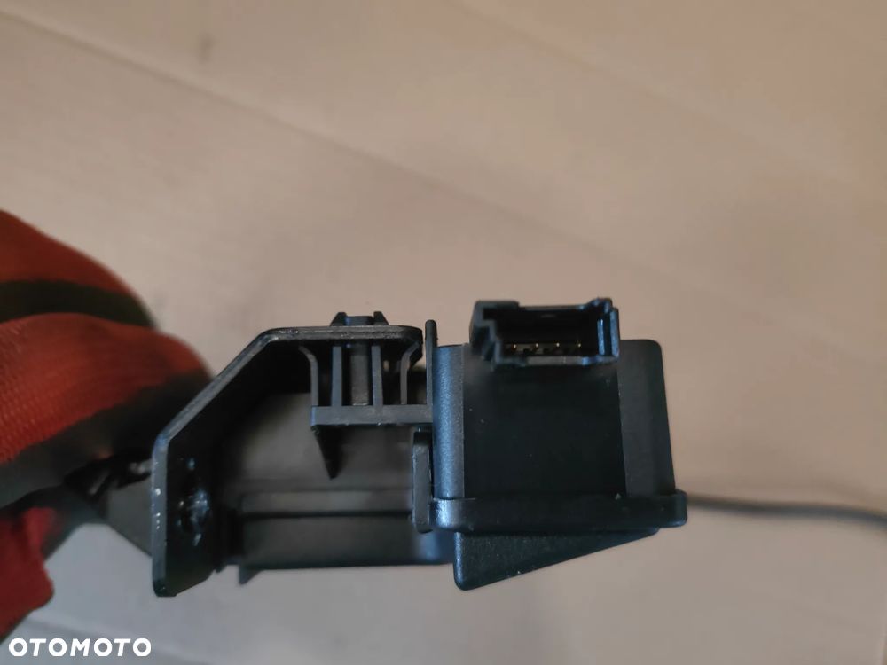 BMW E90 ZAMEK KLAPY BAGAŻNIKA - 4