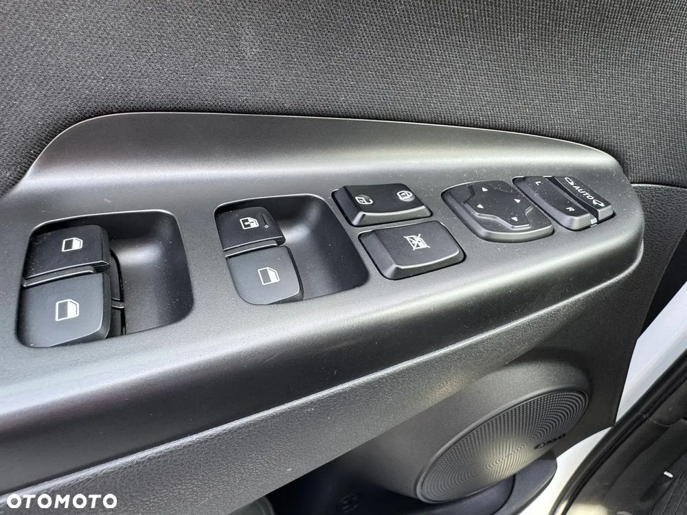 Hyundai Kona - 14