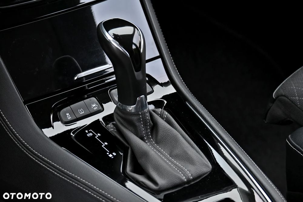 Opel Grandland X 2.0 CDTI Ultimate S&S - 28