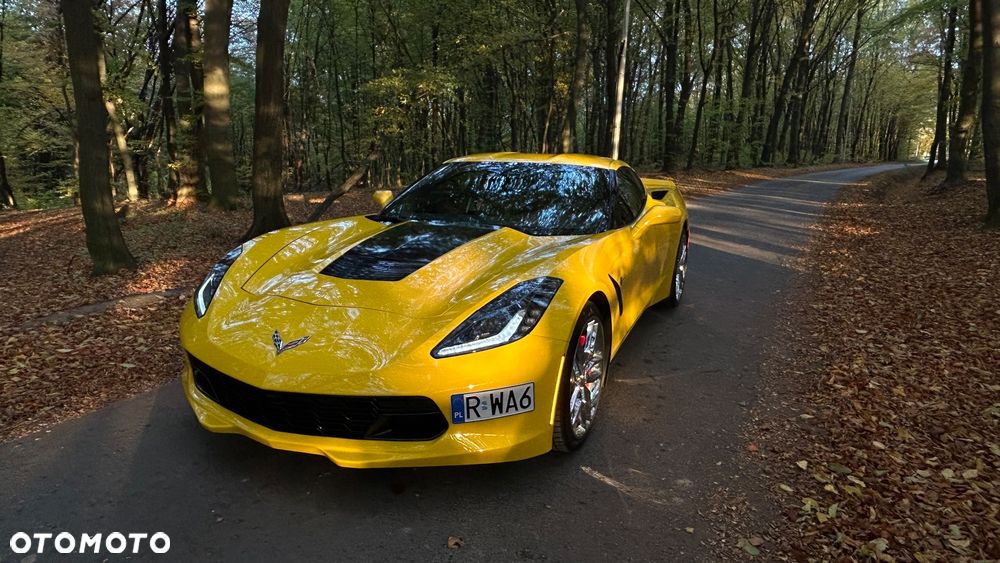 Chevrolet Corvette - 2