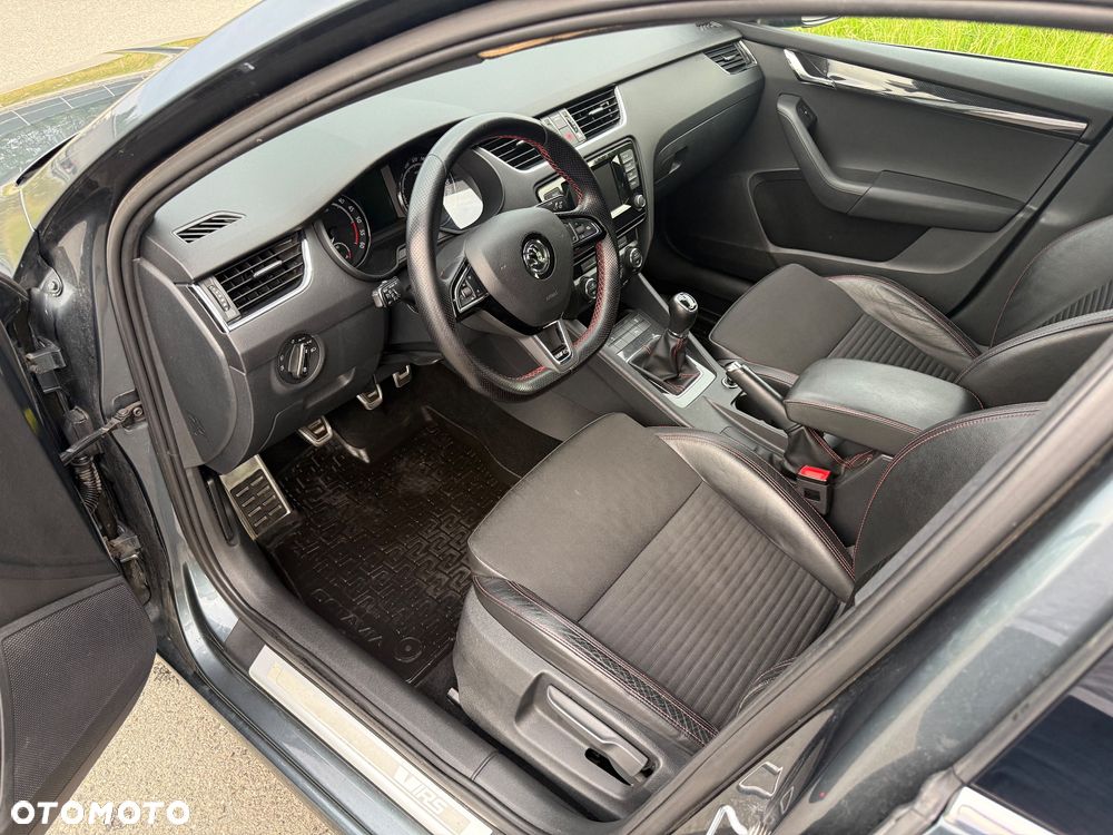 Skoda Octavia 2.0 TDI RS - 17