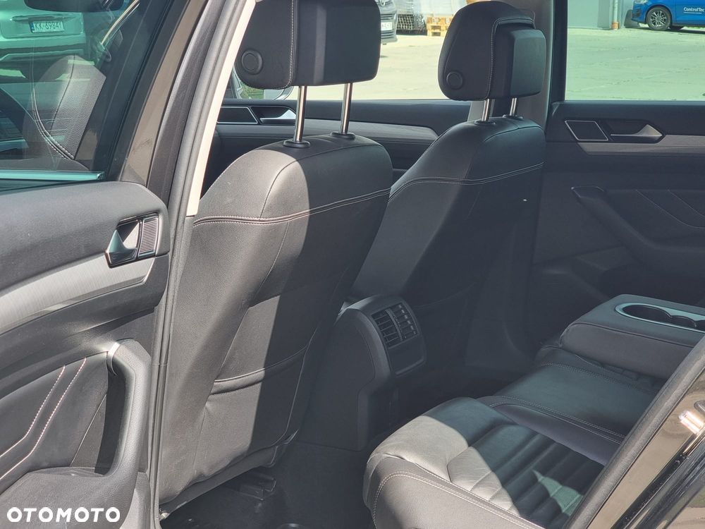 Volkswagen Passat 2.0 TSI Business DSG - 10