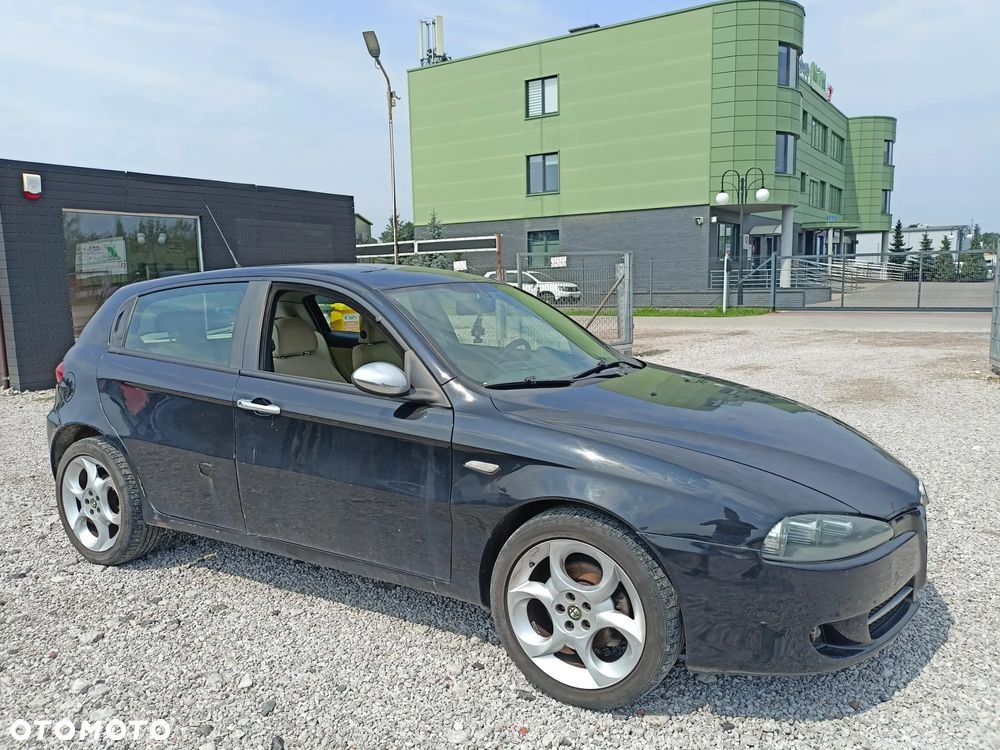 Alfa Romeo 147 - 6