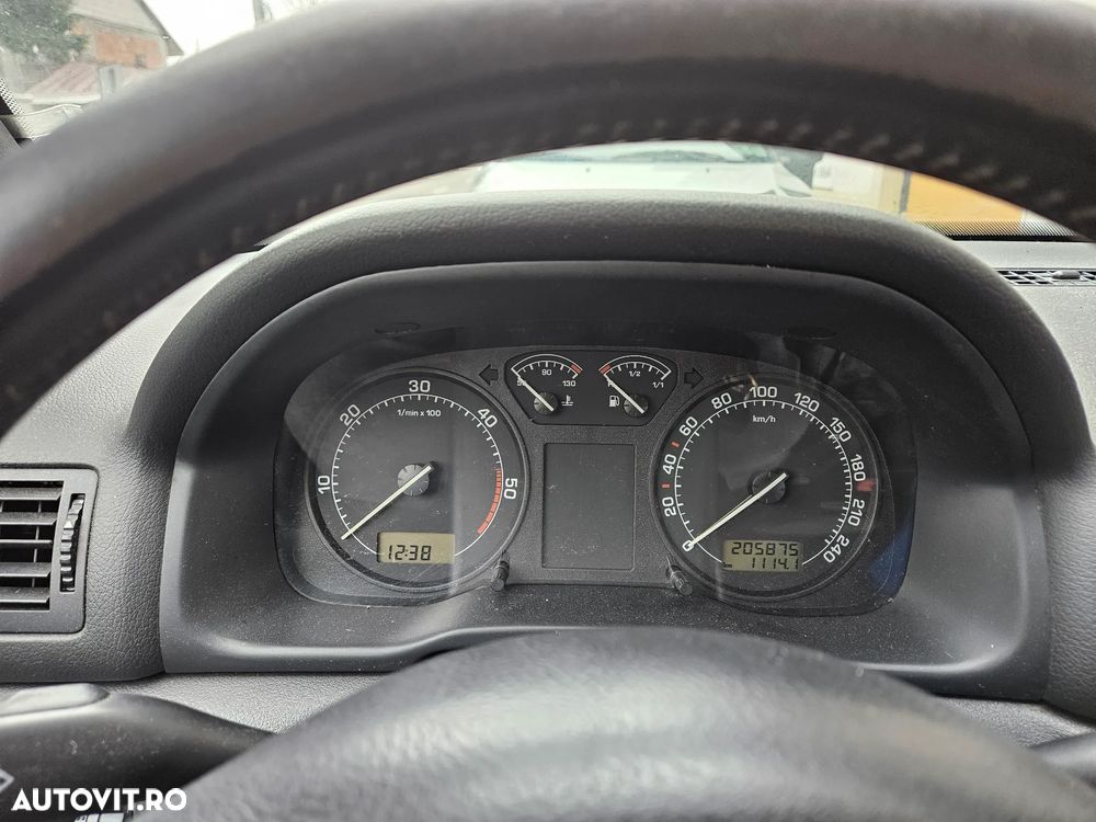 Skoda Octavia Tour 1.9 TDI Sport - 2