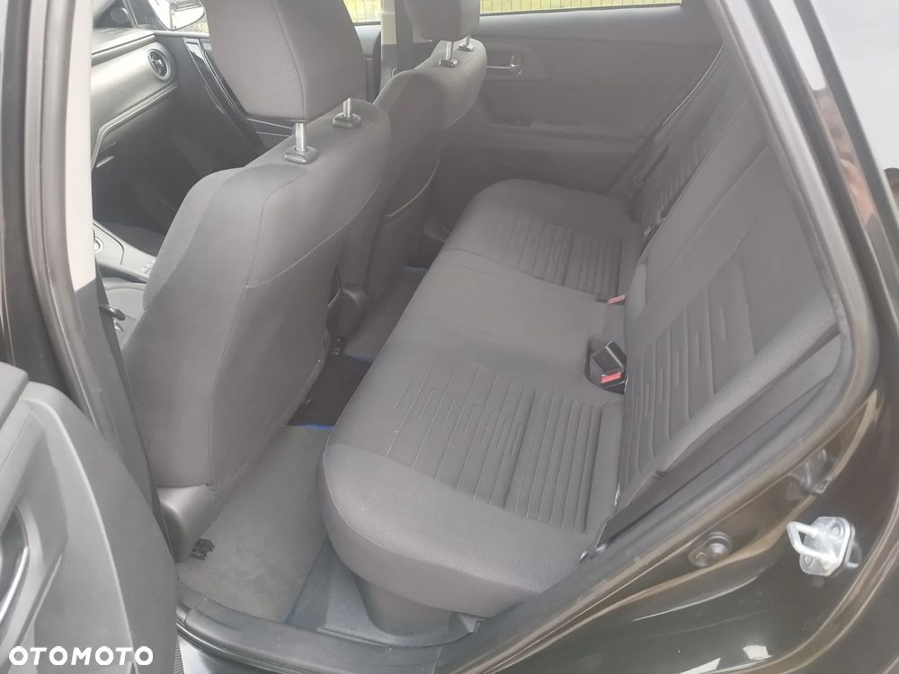 Toyota Auris 1.8 Life - 34