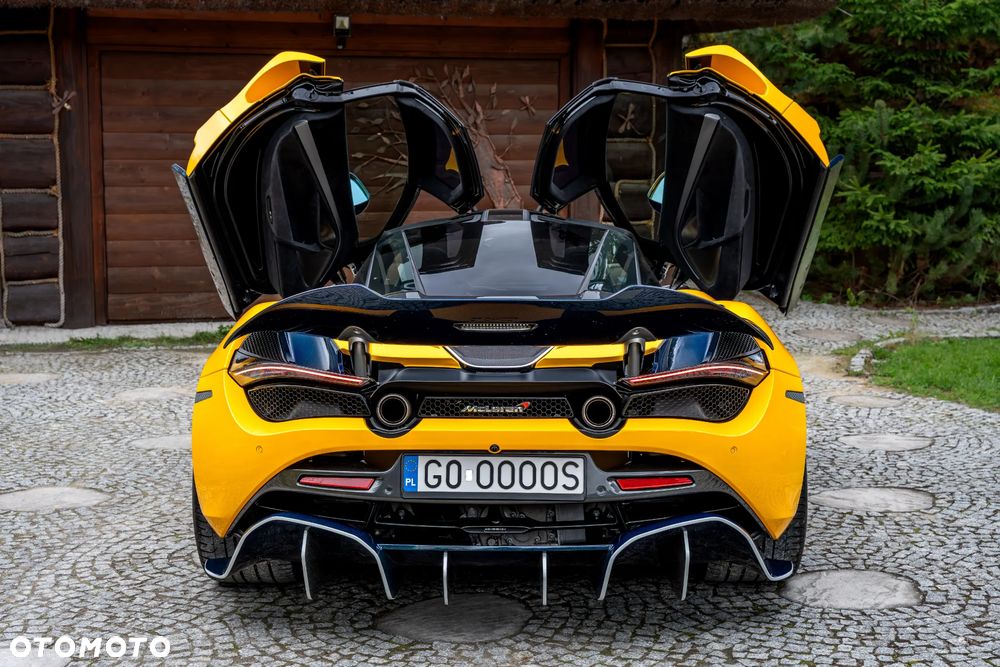 McLaren 720S Coupe Luxury - 19