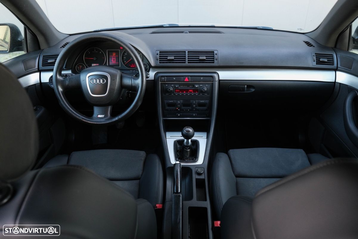 Audi A4 Avant 2.0 TDI S-line - 22