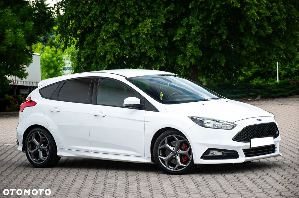 Ford Focus 2.0 TDCi ST mit Leder-Exclusiv-Paket - 5
