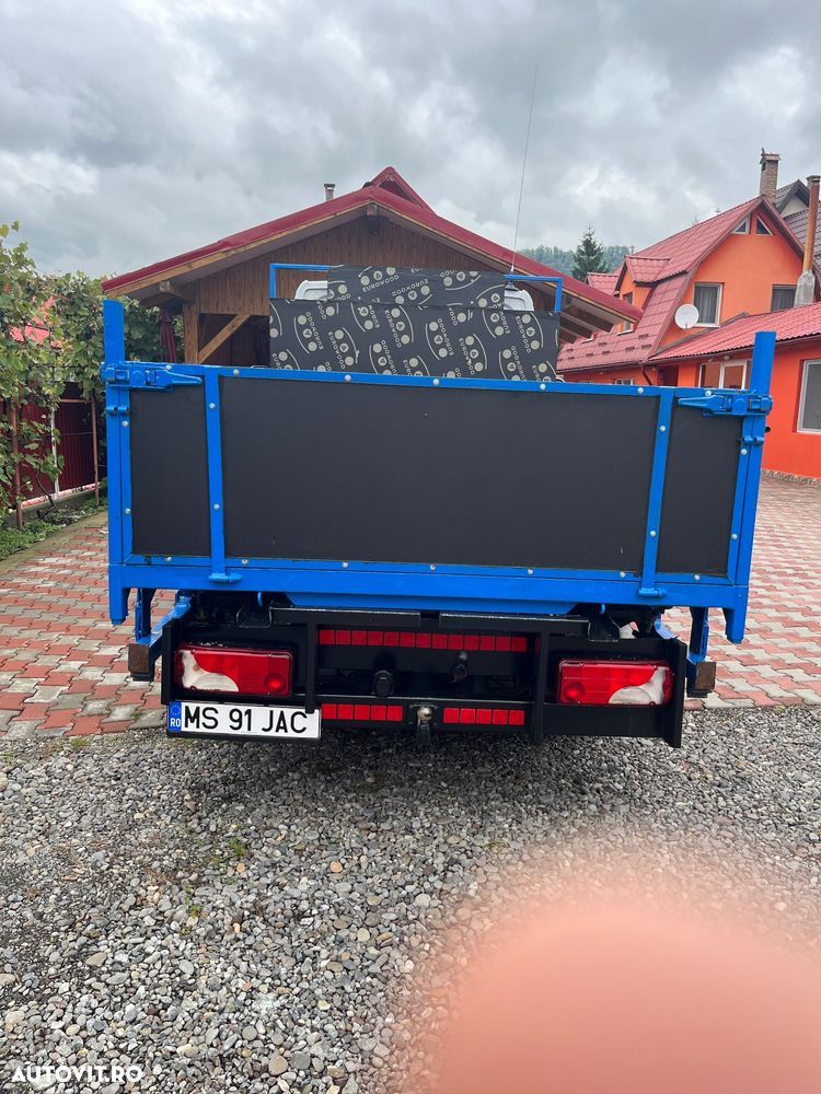 Mercedes-Benz Sprinter 515 - 4