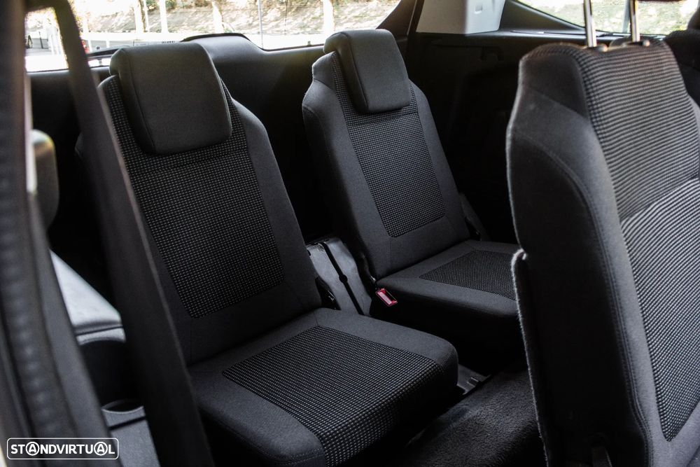 Peugeot 5008 HDI 115 Allure - 29