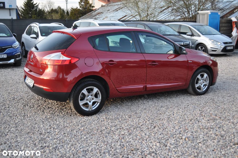 Renault Megane ENERGY TCe 115 Start & Stop Bose Edition - 5