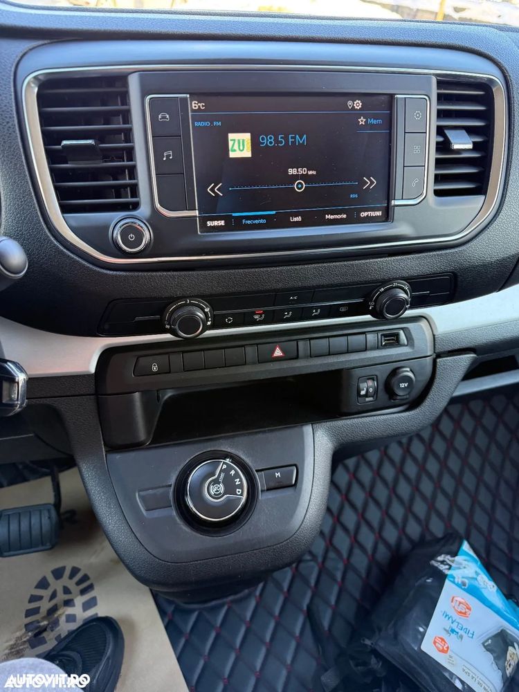 Peugeot Traveller L2 2.0 EAT8 Business VIP - 23