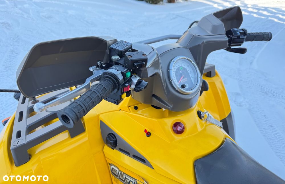 Bombardier Outlander - 9