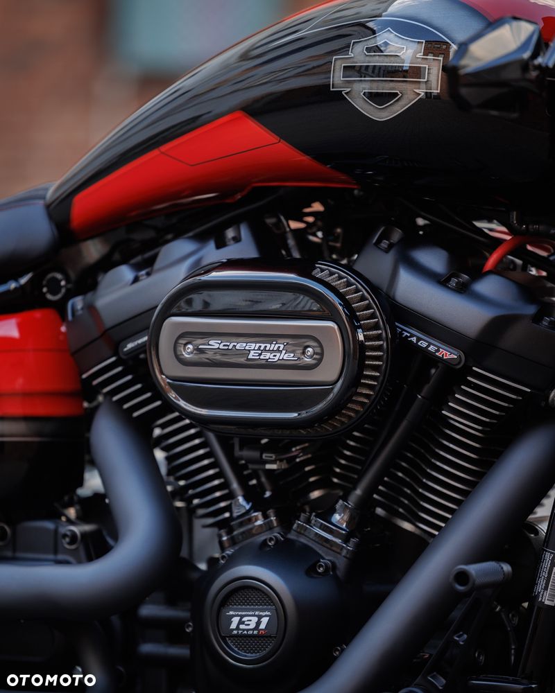Harley-Davidson Softail Breakout - 12