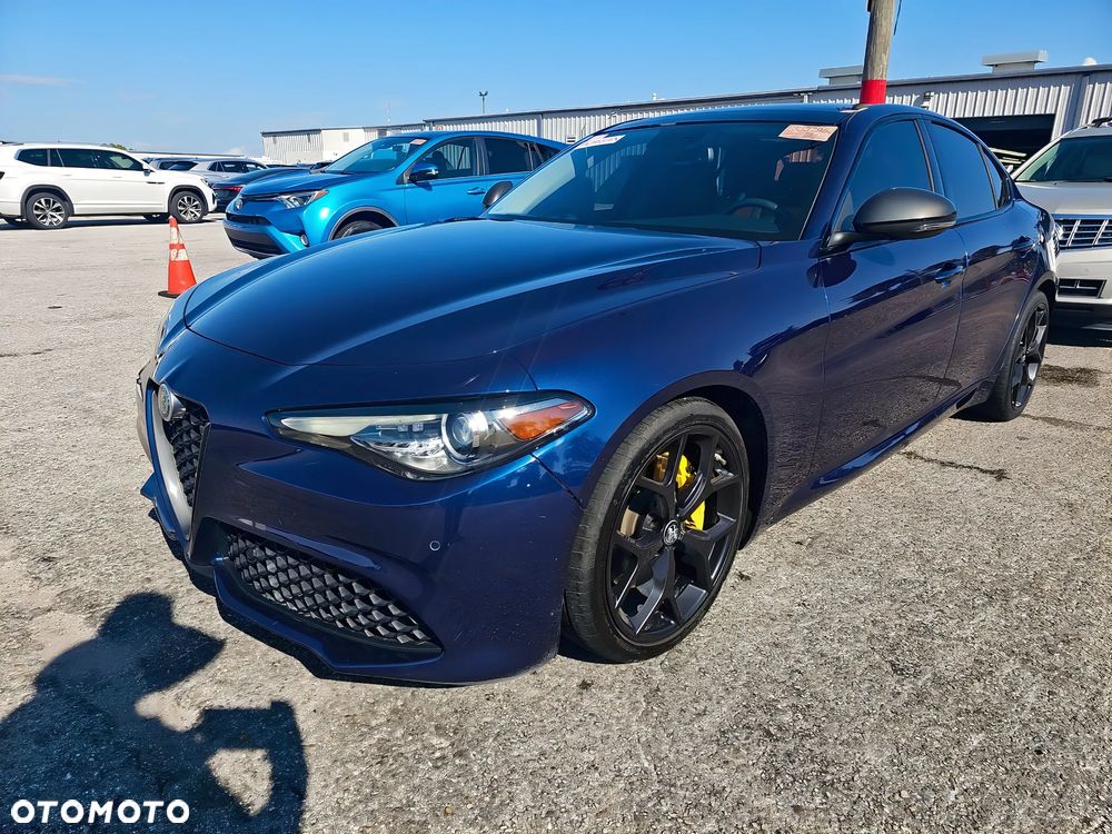 Alfa Romeo Giulia 2.0 Turbo 16V AT8 Veloce - 5