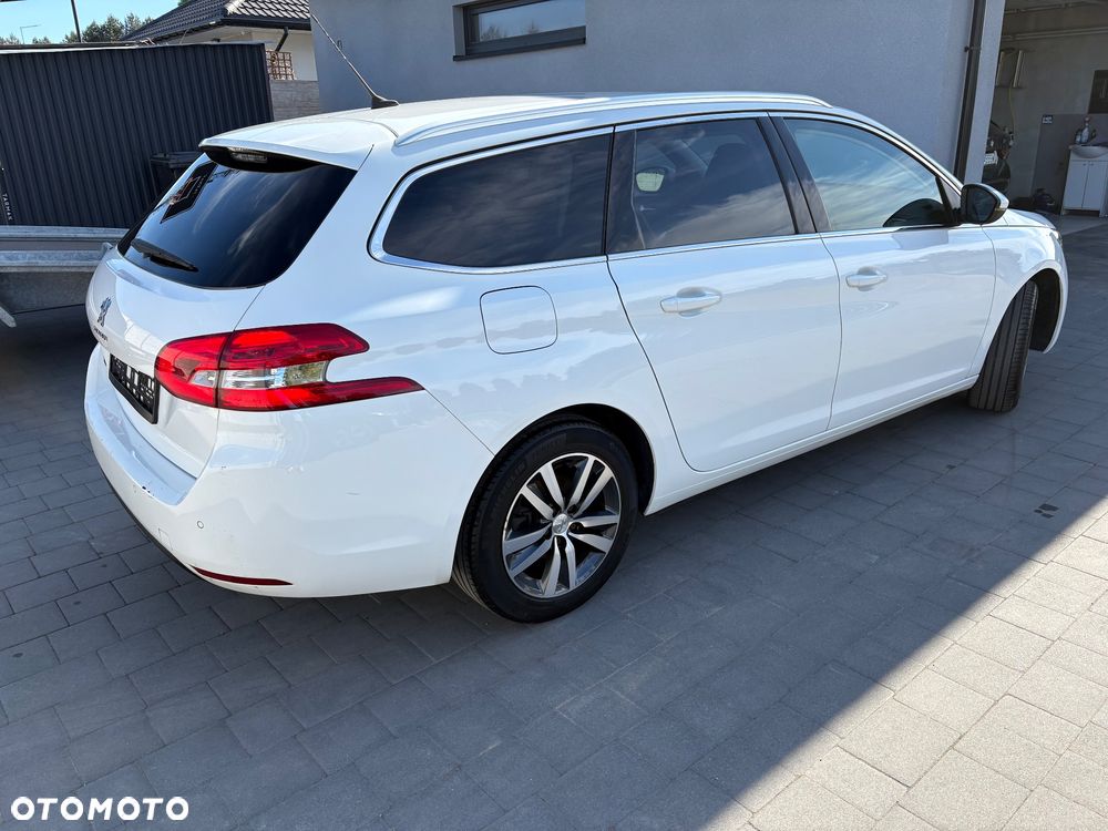 Peugeot 308 1.5 BlueHDi Allure Pack S&S - 2