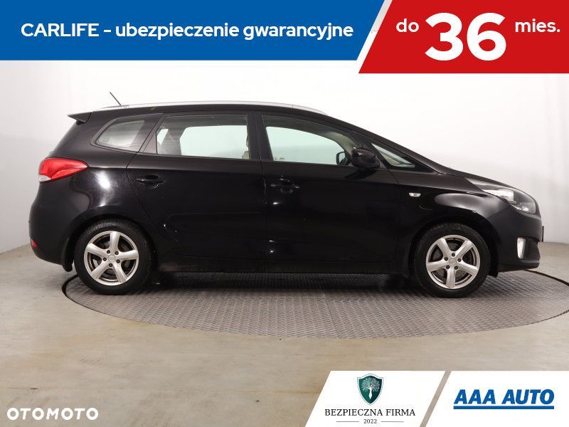 Kia Carens - 8