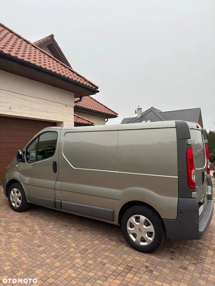 Renault Trafic - 13