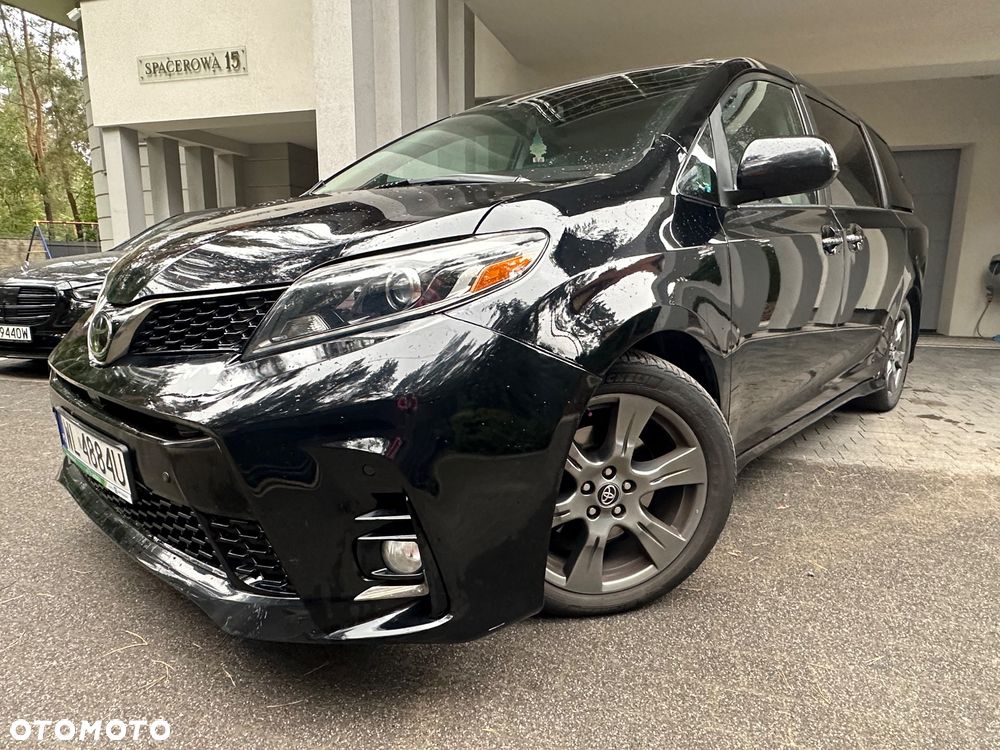 Toyota Sienna 3.5 V6 - 1