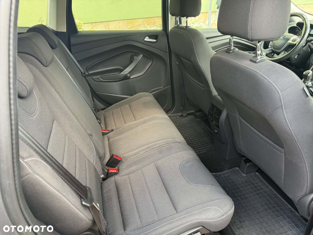Ford Kuga 1.6 EcoBoost 2x4 Titanium - 22