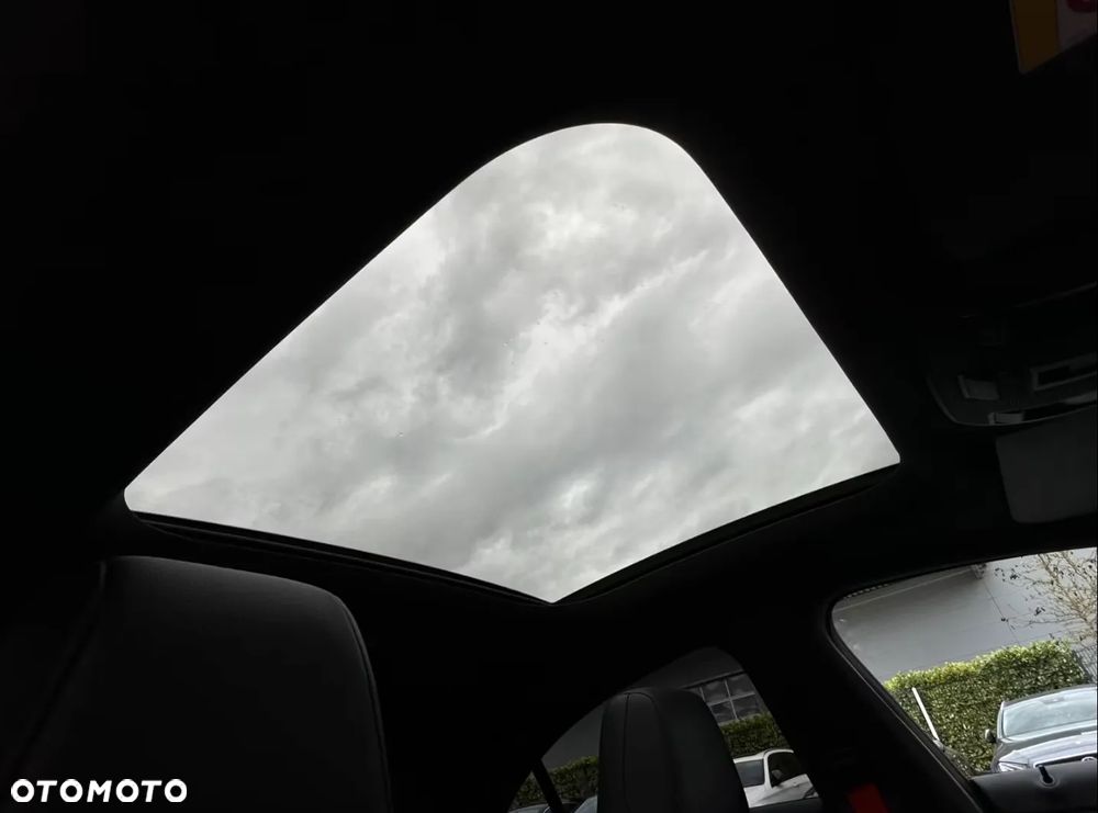 Mercedes-Benz CLA 250 4Matic 7G-DCT AMG Line - 14