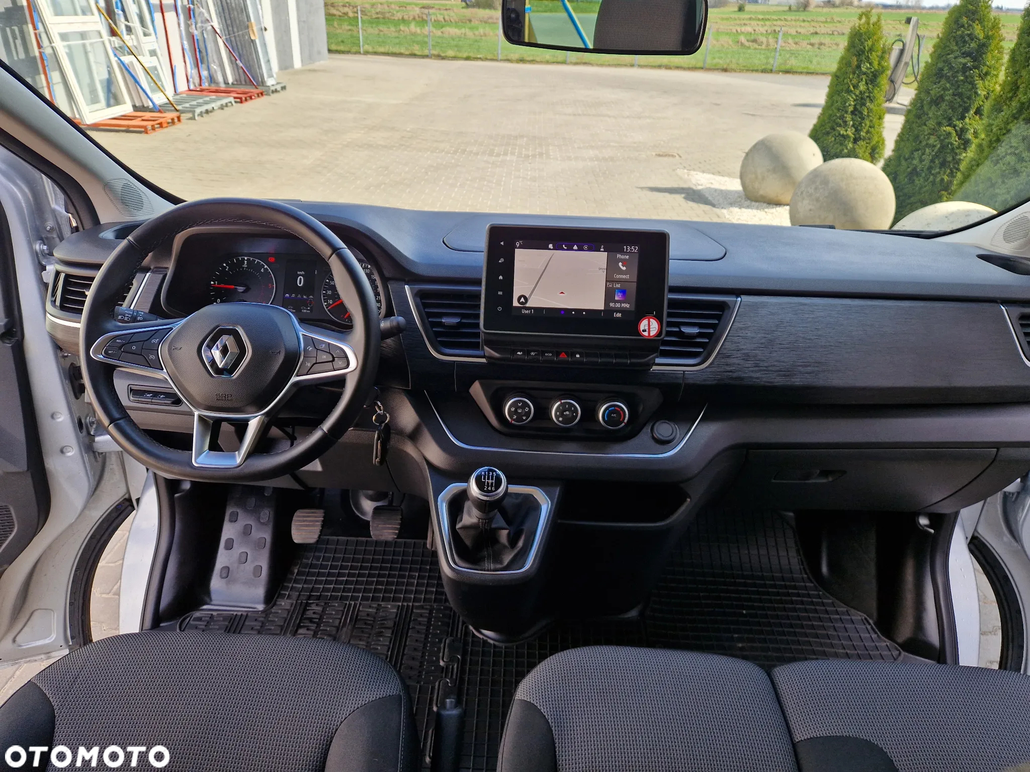 Renault Trafic 2.0 dCi L2H1 HD Extra (bryg.) - 14