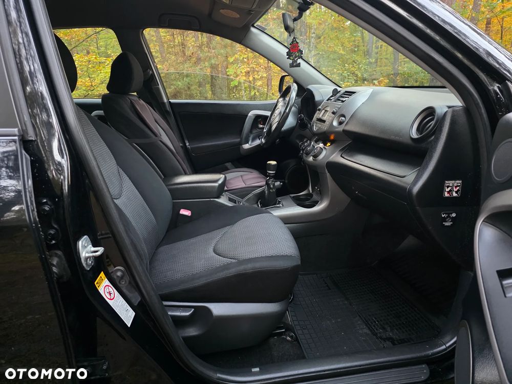 Toyota RAV4 2.2 D-4D 4x4 Travel - 16