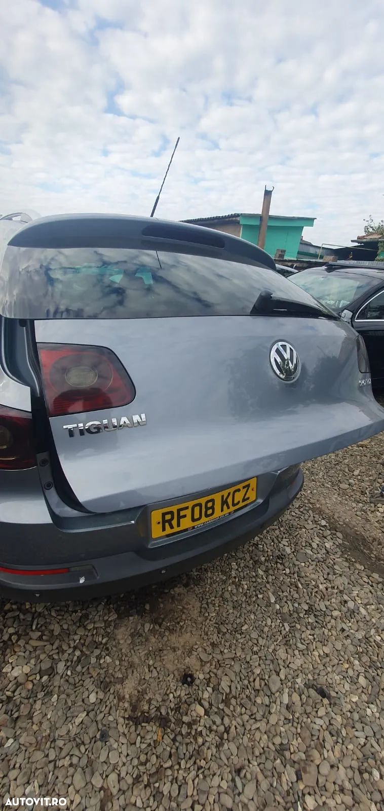 Hayon haion portbagaj luneta volanta caseta directie senzor nivel faruri stanga dreapta ventilator cu termocupla capac protectie motor disc discuri frana modul bluetooth Vw Tiguan an 2008 motor 2.0 tdi 4x4 140 cp tip cbab dezmembrez dezmembrari piese auto - 1