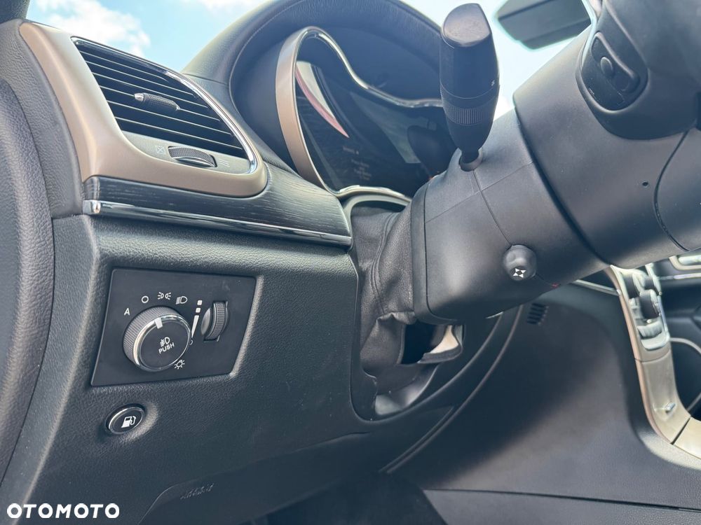 Jeep Grand Cherokee 5.7 V8 HEMI Summit - 20