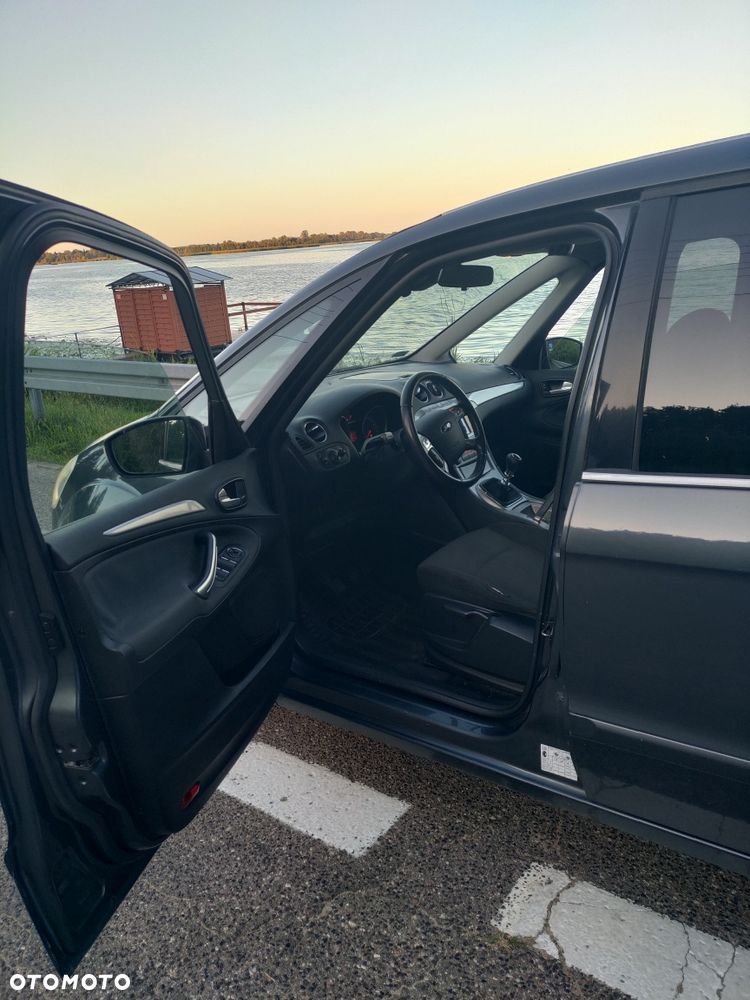 Ford Galaxy - 5