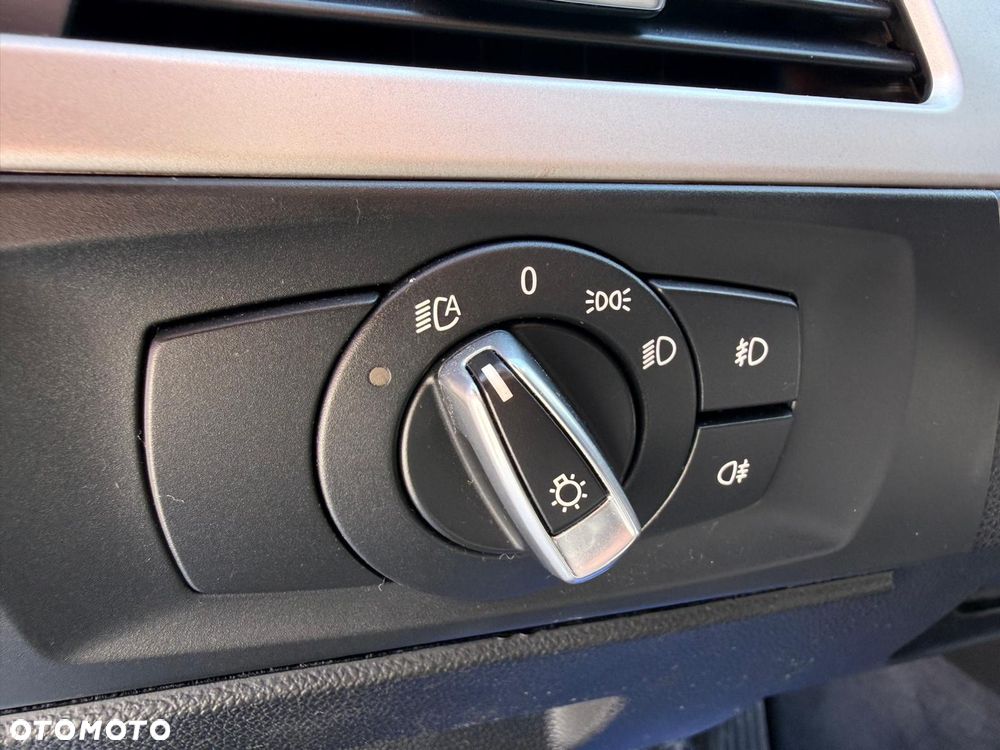 BMW Seria 3 318i Edition Lifestyle - 20
